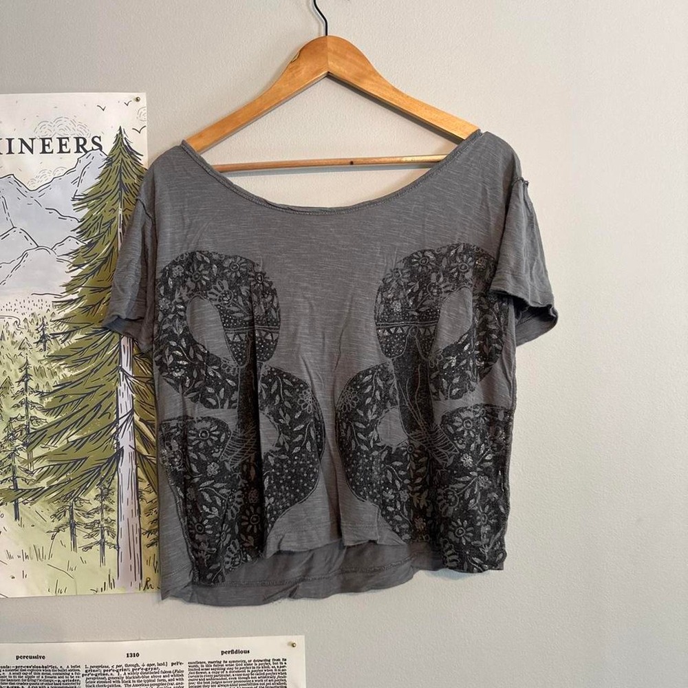 Tokyo Darling Geay Scoop Neck Graphic Tee Indie Boho Grunge